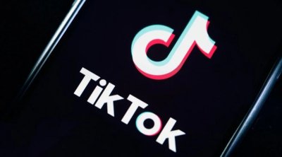 "TikTok"da qadından hədiyyə alan kişi arvadının qolunu sındırdı