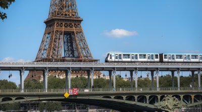 Parisdə 40 metro stansiyanı bağlanır - Video