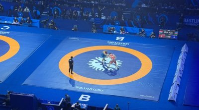 Güləşçimiz Qazaxıstanda keçirilən dünya çempionatında bürünc medal qazandı