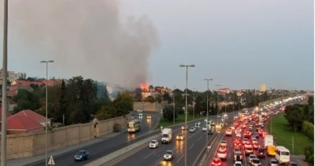 Sabunçu Tibb Mərkəzinin yaxınlığında yanğın oldu