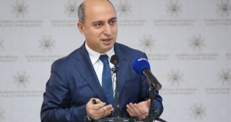 Nazir: “Bəzi məktəb direktorlarının qəbuluna düşmək, mənim qəbuluma düşməkdən çətindir”