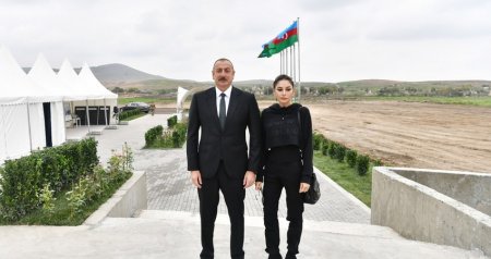 İlham Əliyev və birinci xanım Zəngilanda tikintisi davam edən YAŞAYIŞ KOMPLEKSİNDƏ