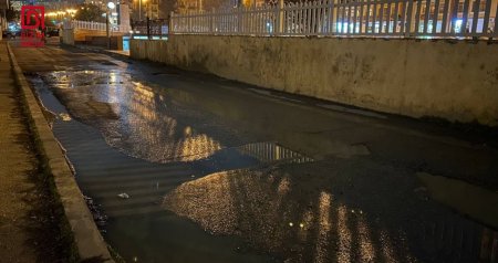 “Nəsimi” metrostansiyasının çıxışındakı yolu su BASDI – VİDEO