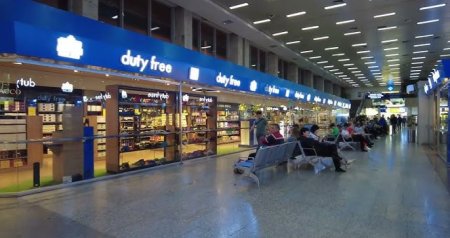 SON DƏQİQƏ: Aeroport binası boşaldılır, reyslərə qeydiyyat dayandırıldı