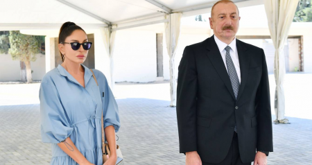 Prezident və xanımı Ağdərədə Vəngli və Kolatağ kəndlərinin sakinləri ilə GÖRÜŞDÜLƏR