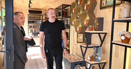 Prezident: “Həm özüm hər gün bal yeyirəm, həm də qonaqlara göndərirəm”