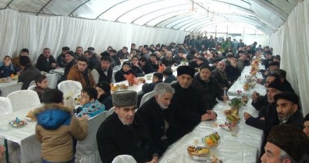 Yas mərasimlərində PUL YIĞIMI - Adət, yoxsa mənəvi borc tələsi?