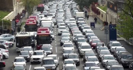 Bakını “iflic” edən tıxaclar BAŞLAYIR - Nə etmək lazımdır?
