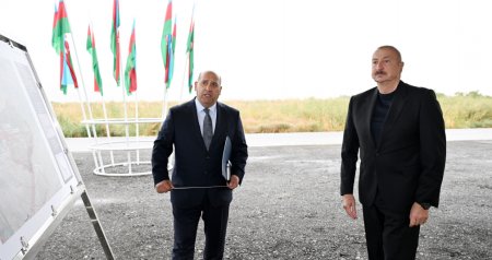 İlham Əliyev Füzuli rayonunda Qaraxanbəyli kəndinin təməlini qoydu - FOTO