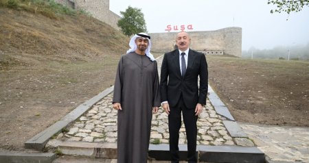 İlham Əliyev və BƏƏ Prezidenti Şuşa qalasının önündə FOTO ÇƏKDİRDİLƏR