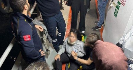 İstanbul boğazında DƏHŞƏT: Yük gəmisi sərnişin bərəsi ilə toqquşdu, yaralılar var - VİDEO