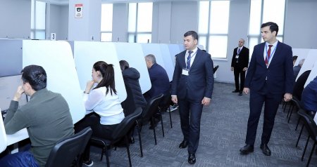 Hakimliyə namizədlər imtahan verdi - FOTO