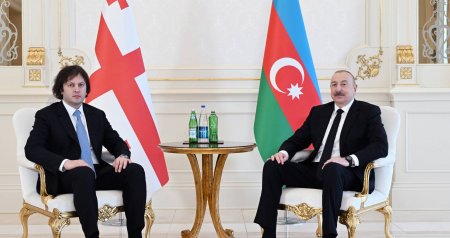 İlham Əliyev Gürcüstanın Baş nazirinə ZƏNG EDİB