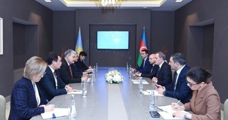 Azərbaycanla Qazaxıstan arasında strateji tərəfdaşlıq məsələləri MÜZAKİRƏ OLUNDU - FOTO
