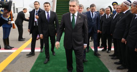 Qurbanqulu Berdiməhəmmədov Qəbələyə gəldi - FOTO
