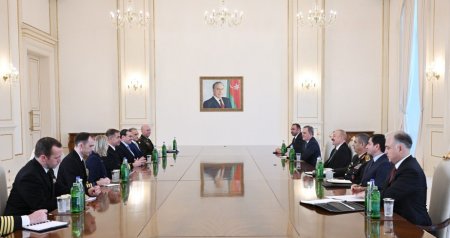İlham Əliyev ABŞ Mərkəzi Komandanlığının komandanını QƏBUL ETDİ - FOTO
