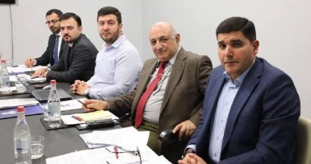 Azərbaycandan İrəvana onlar getdi - ADLAR