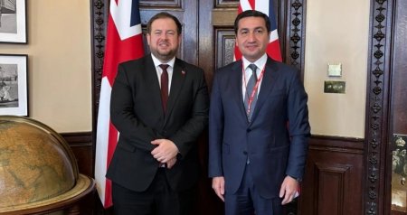 Hikmət Hacıyev Böyük Britaniyanın dövlət naziri ilə görüşdü – FOTO