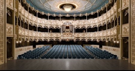 Zəfər Gününü “unudan” TEATRLARIMIZ – 8 noyabrda hansı tamaşalar nümayiş OLUNACAQ?