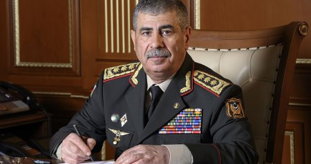 Zakir Həsənov Azərbaycan Ordusunun şəxsi heyətini TƏBRİK ETDİ