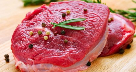 Ət idxalında KƏSKİN AZALMA – Qiymətlər daha da YÜKSƏLƏCƏK?