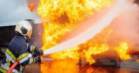 Bakıda evdə YANĞIN: Yaralılar var - VİDEO