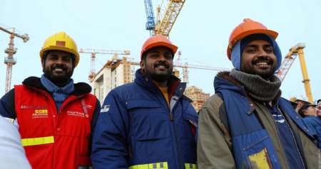 Hindistanlı miqrantların Rusiyaya kütləvi AXINI – Soydaşlarımızı nə GÖZLƏYİR?