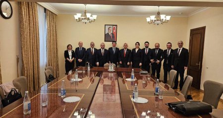Hikmət Hacıyev Şuşada Türkiyə nümayəndə heyəti ilə görüşüb - FOTO