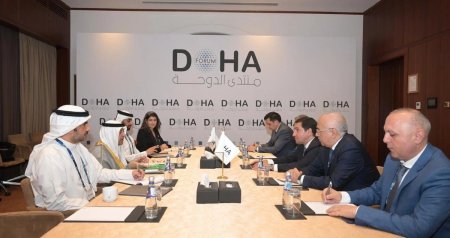 Hikmət Hacıyev Körfəz Əməkdaşlıq Şurasının baş katibi ilə görüşdü - FOTO