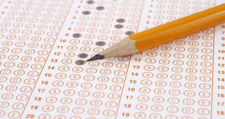 Şimal bölgəsinin məktəblərində sınaq imtahanı QALMAQALI &ndash; Uşaqlar saatlarla nəyi GÖZLƏDİ?