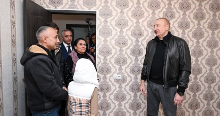 İlham Əliyev Heyvalı kəndinə köçən Abbasovlar ailəsinin EVİNDƏ - FOTO