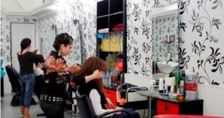 Müştərilərdən &ldquo;əlaltı&rdquo; pul ALANLAR - Gözəllik salonlarında ƏDV-nin geri alınmasına başlanılıb?