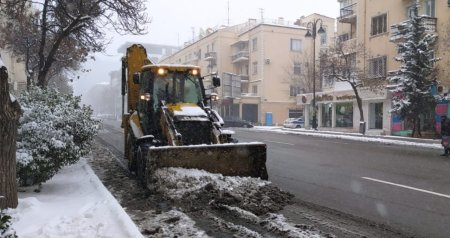 Bakıda qarlı hava ilə bağlı hansı hazırlıq işləri görülüb? &ndash; RƏSMİ AÇIQLAMA