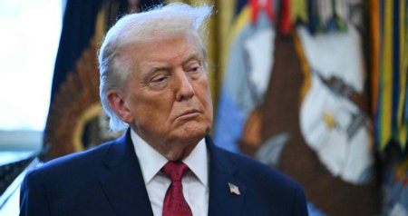 Tramp Xamenei HAQDA: &ldquo;Bu adam xəstədir&rdquo;