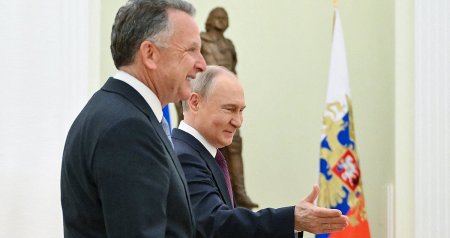 Putin Kremldə ABŞ nümayəndə heyətini qəbul edir - VİDEO