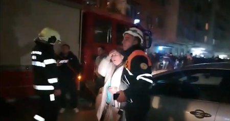 Abşeron Gənclər şəhərciyindəki yanğına görə sakinlər təxliyə edildi - VİDEO