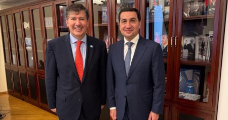 Hikmət Hacıyev BMT-nin Azərbaycandakı nümayəndəsi ilə görüşdü &ndash; FOTO