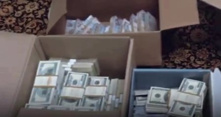 Ramiz Mehdiyevin evindən çıxan milyonlar&ndash; VİDEO