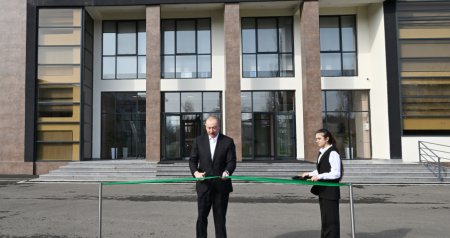 Prezident Lənkəran Dövlət Peşə Təhsil Mərkəzinin açılışında - FOTO