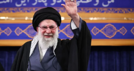 İran Dövlət Televiziyası Xameneinin öldürüldüyünü təsdiqlədi - VİDEO