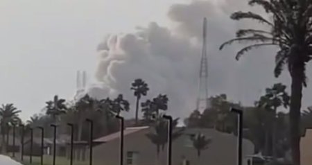 SON DƏQİQƏ! İran Səudiyyə Ərəbistanında neft emalı zavoduna zərbələr endirdi &ndash; VİDEO