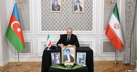 İlham Əliyev İran səfirliyində - FOTO