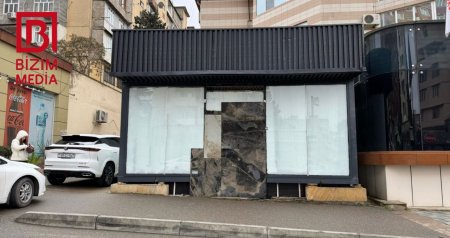 Xətaidə gecə ilə obyekt tikib, piyada səkisini zəbt etdilər &ndash; FOTOFAKT