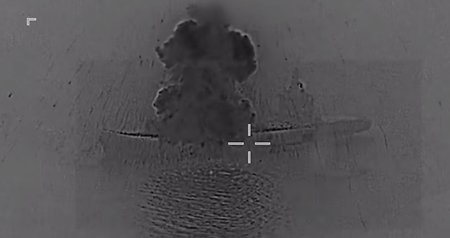 ABŞ İranın PUA daşıyan gəmisini belə məhv etdi &ndash; ANBAAN VİDEO