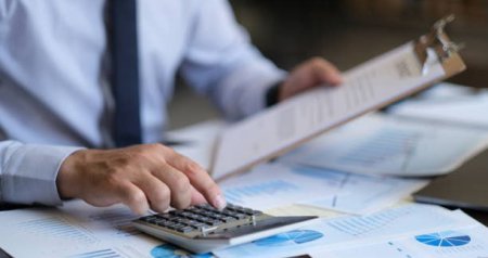 Daha şəffaf və stimullaşdırıcı YANAŞMA &ndash; Dövlət qulluğunda yeni əməkhaqqı modelinin ÜSTÜNLÜKLƏRİ