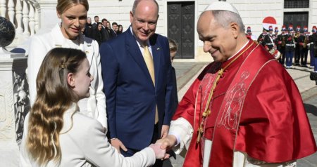 Roma Papası Monakoya getdi - Son 500 ildə ilk dəfə - FOTO