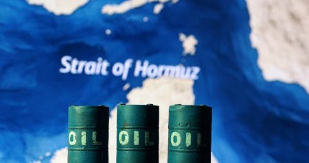 Hörmüz boğazı ətrafında PSİXOLOJİ SAVAŞ - Siyasi bəyanatlar qiymətləri necə dəyişir?