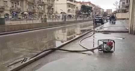 Bakı və Abşeronda toplanan yağış suları kənarlaşdırılır