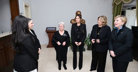 Mehriban Əliyeva Tbilisidə Azərbaycan Mədəniyyəti Muzeyində - FOTO