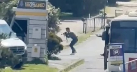 İstanbulda İsrail konsulluğuna hücum edənlərin şəxsiyyəti müəyyənləşdi &ndash; FOTO/VİDEO